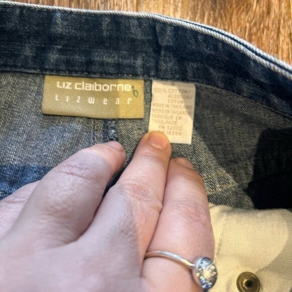 🔥Liz Claiborne, Lizwear Size 6 Denim Skirt  vintage midi - Picture 2 of 5